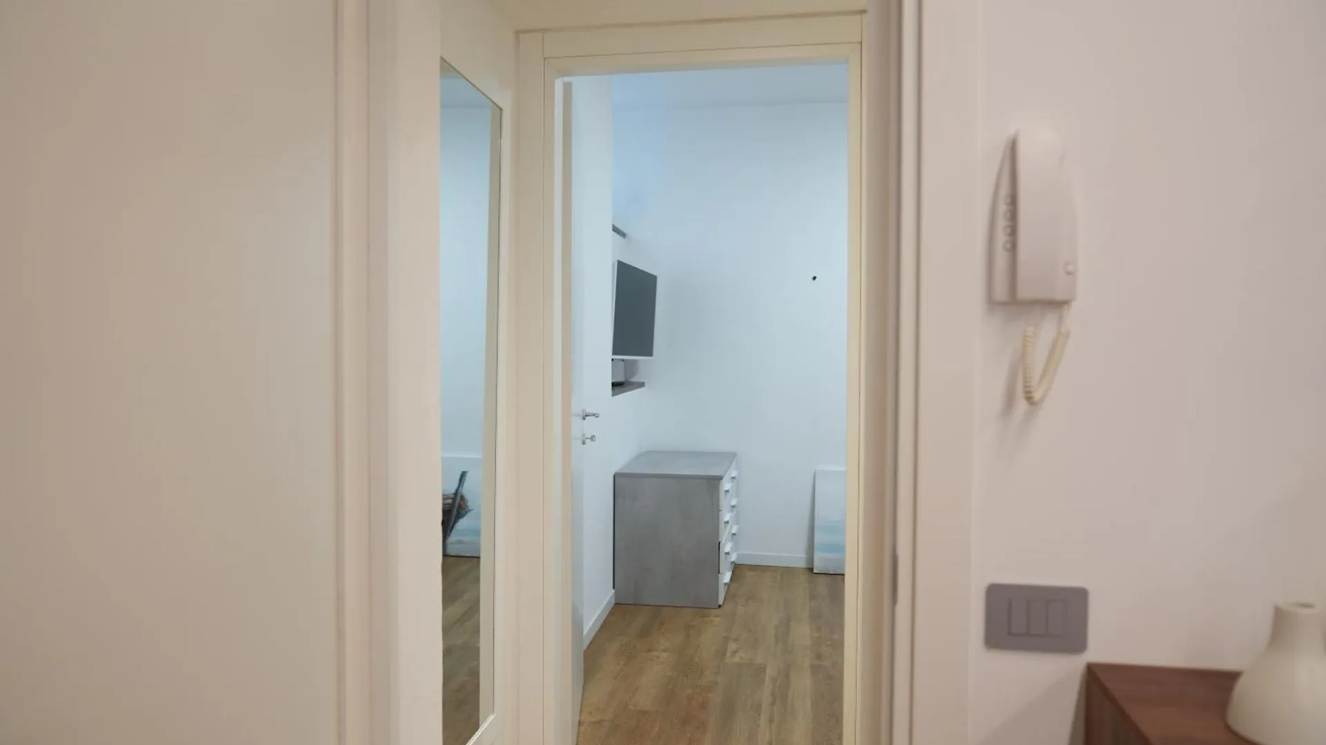 Apartamento Indipendenza 60 Home Como Center