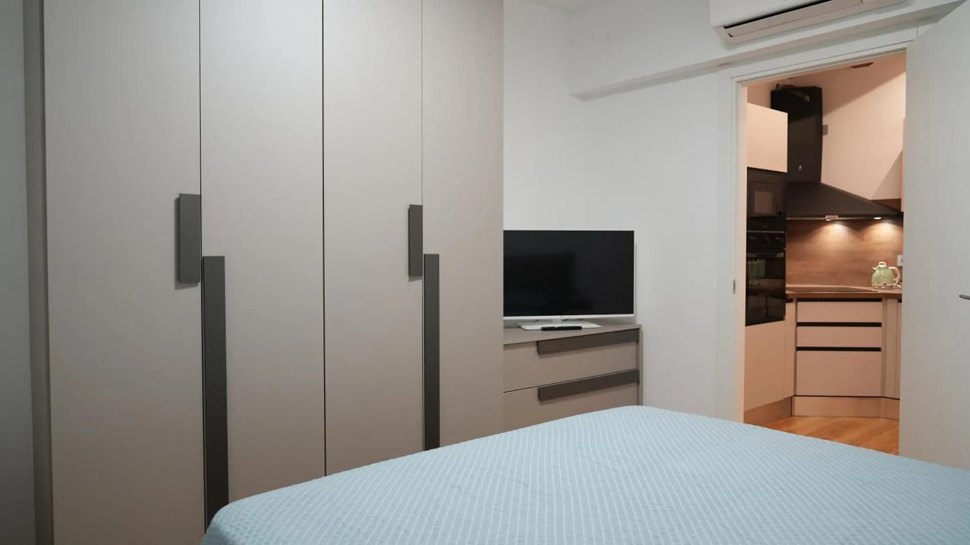 Indipendenza 60 Home Como Center Apartamento