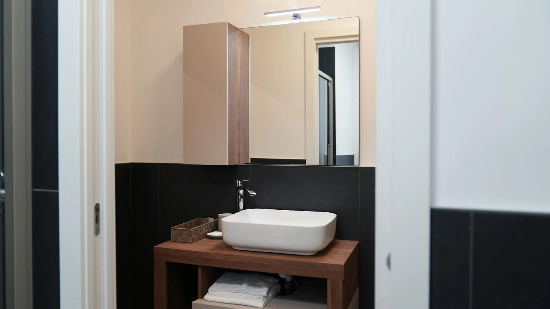 Apartamento Indipendenza 60 Home Como Center