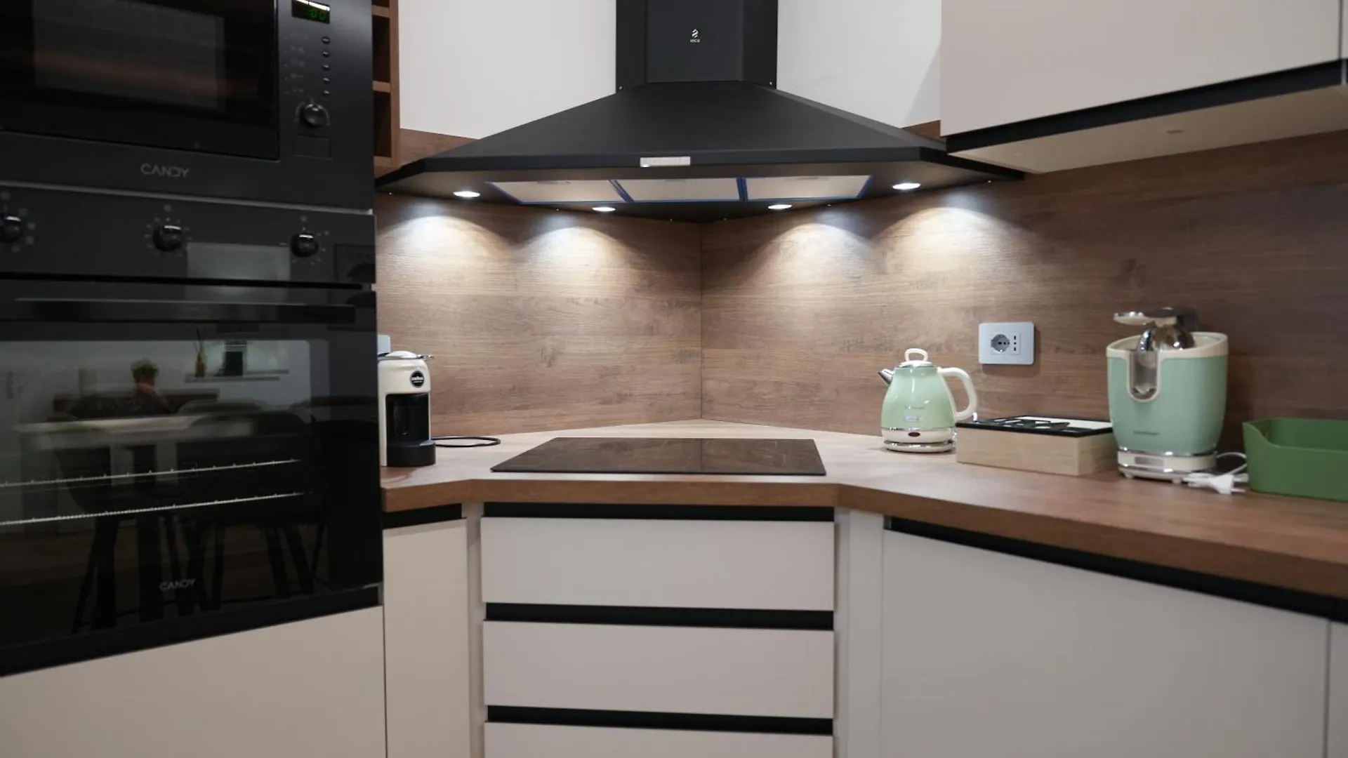 Indipendenza 60 Home Como Center Apartamento