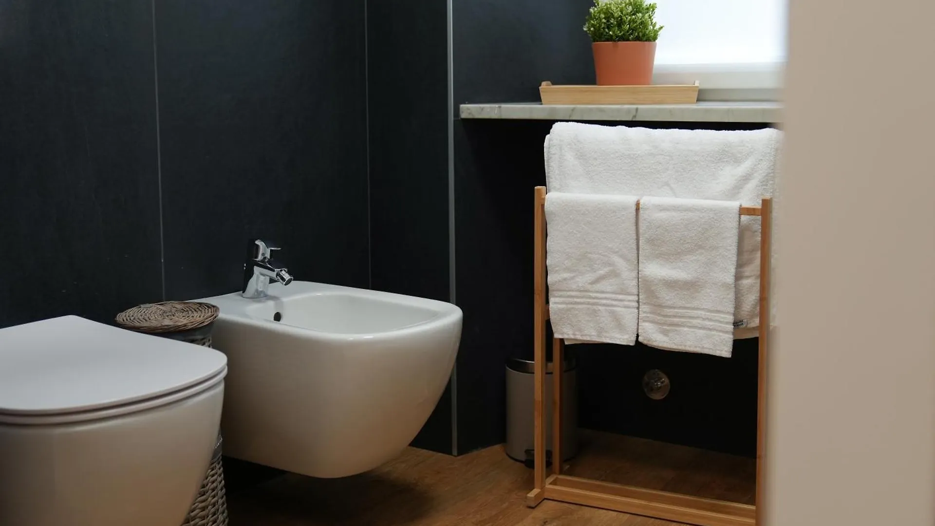Indipendenza 60 Home Como Center Италия